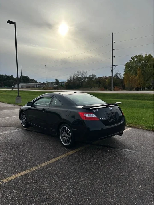 2007 Honda Civic Si 8th Gen - Image 2 of 10