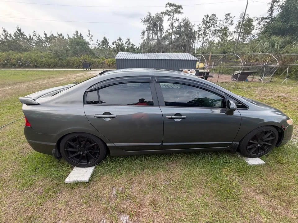 2007 Honda Civic Si 8th Gen - Image 2 of 9