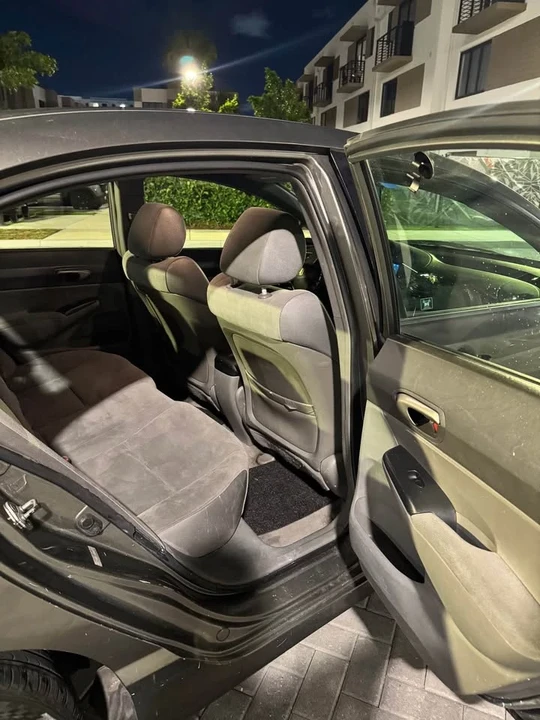 2007 Honda Civic 8th Gen - Image 9 of 11