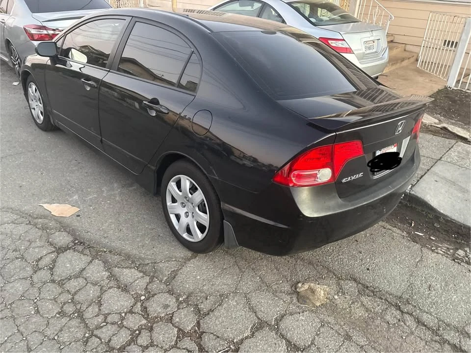 2007 Honda Civic 8th Gen - Image 2 of 5