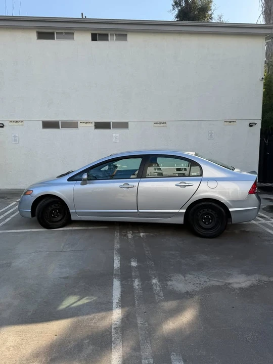 2007 Honda Civic 8th Gen - Image 2 of 7