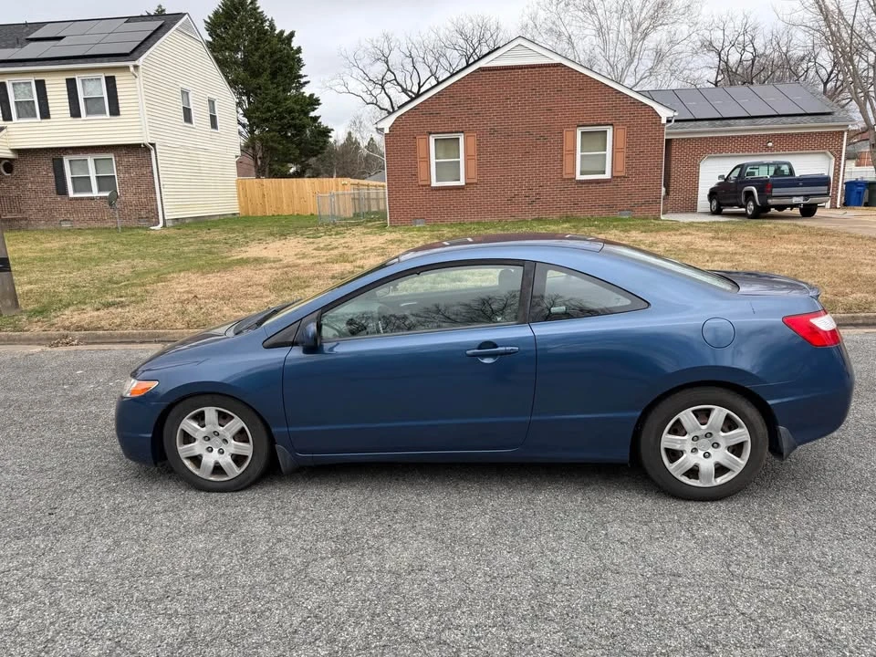 2007 Honda Civic 8th Gen - Image 2 of 10