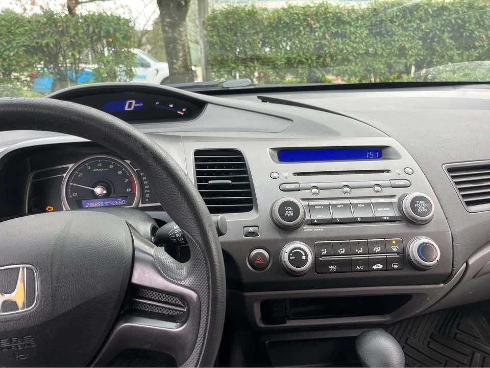 2007 Honda Civic 8th Gen - Image 8 of 14