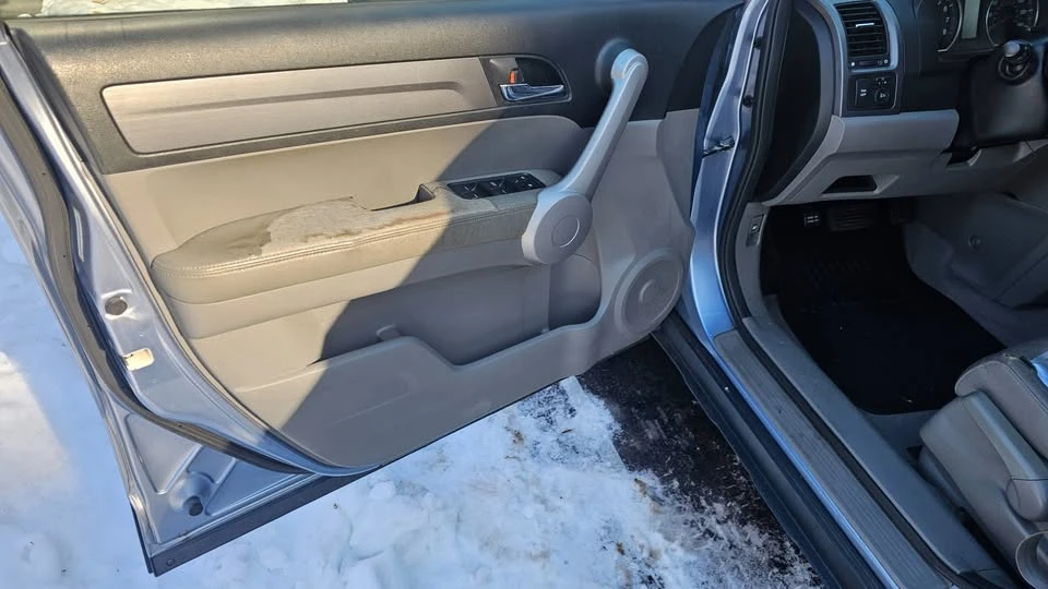 2007 Honda CR-V 3rd Gen - Image 3 of 9