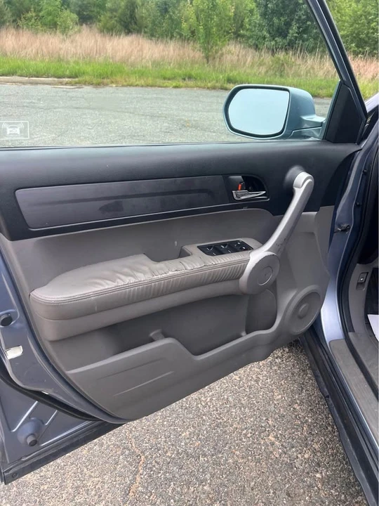 2007 Honda CR-V 3rd Gen - Image 9 of 13
