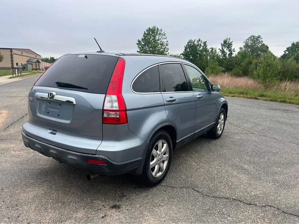 2007 Honda CR-V 3rd Gen - Image 2 of 13