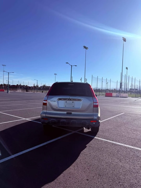2007 Honda CR-V 3rd Gen - Image 3 of 8