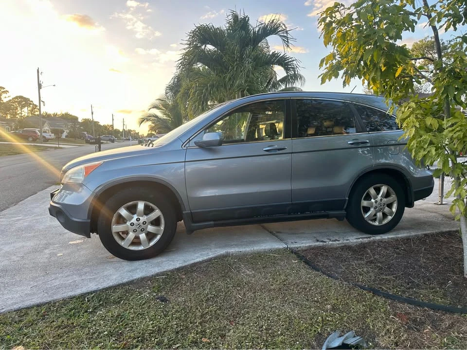 2007 Honda CR-V 3rd Gen - Image 3 of 5