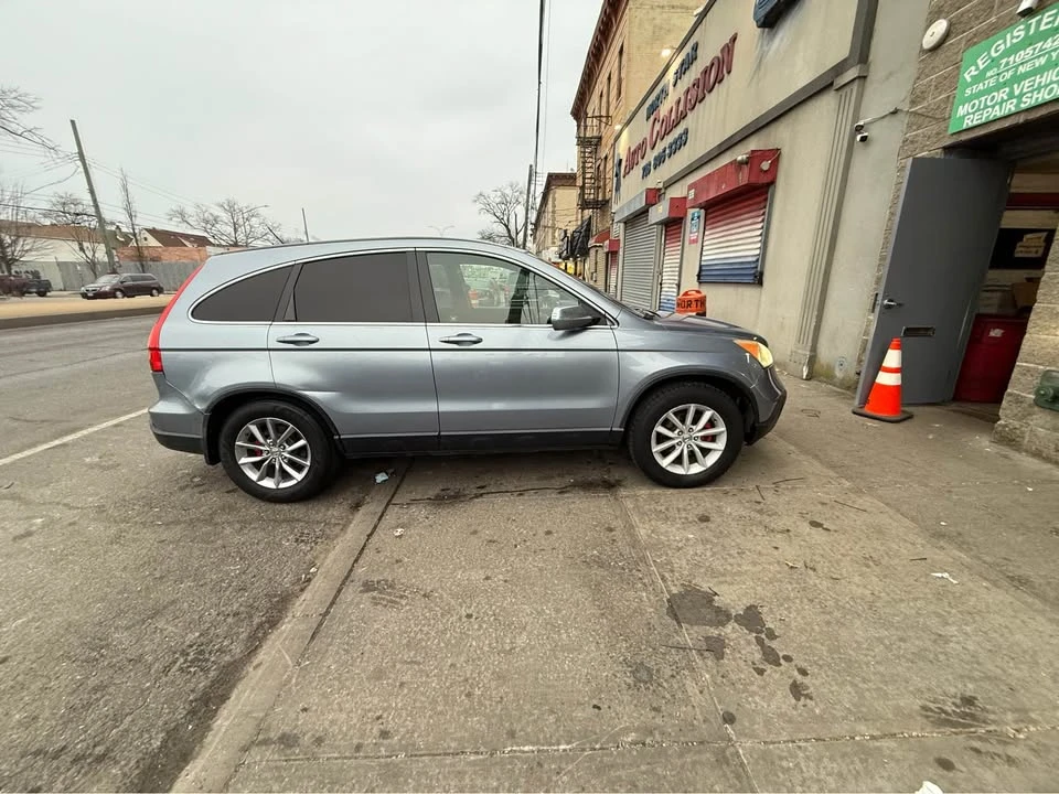 2007 Honda CR-V 3rd Gen - Image 3 of 12