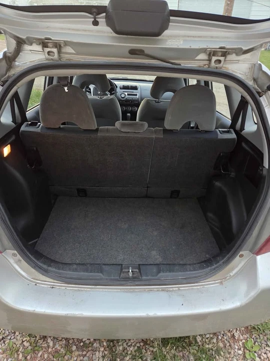 2007 Honda Fit - Image 8 of 9