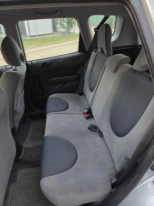 2007 Honda Fit - Image 7 of 9