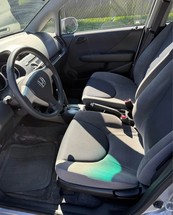 2007 Honda Fit - Image 12 of 14