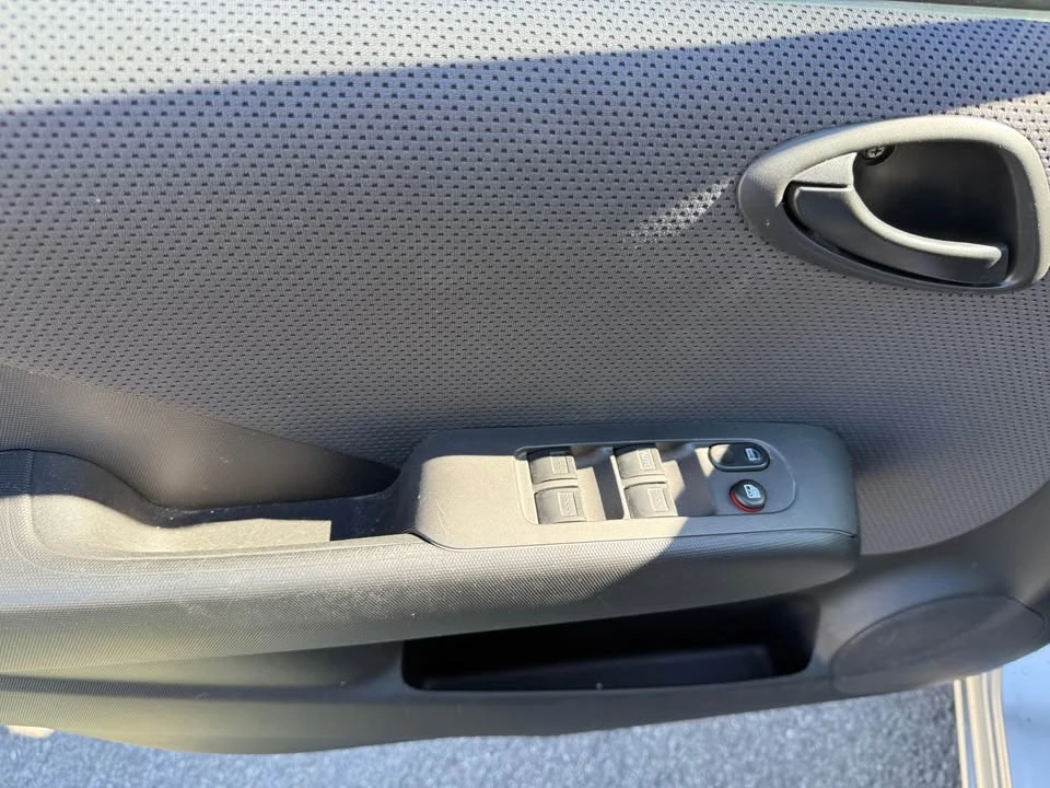 2007 Honda Fit - Image 8 of 14