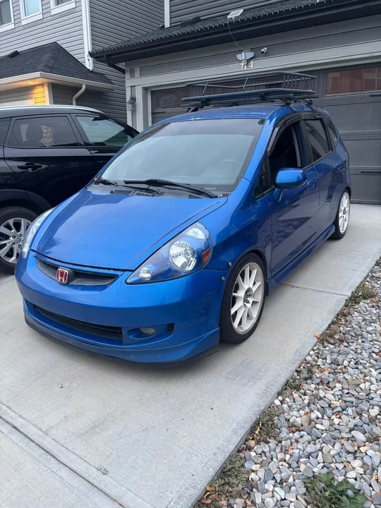 2007 Honda Fit - Image 2 of 10