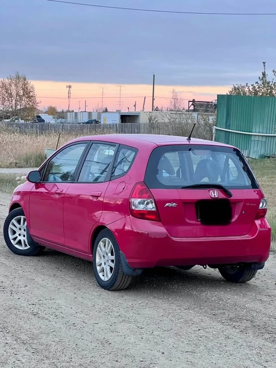 2007 Honda Fit - Image 4 of 11