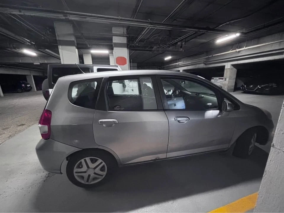 2007 Honda Fit - Image 5 of 8
