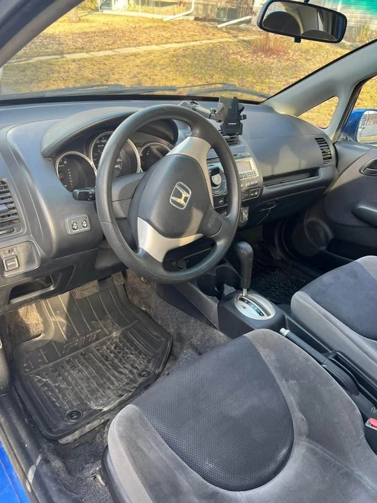 2007 Honda Fit - Image 5 of 10