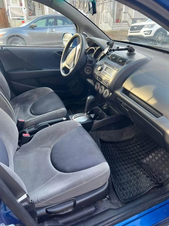 2007 Honda Fit - Image 10 of 10