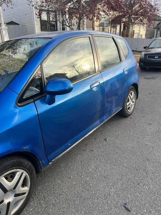 2007 Honda Fit - Image 3 of 10