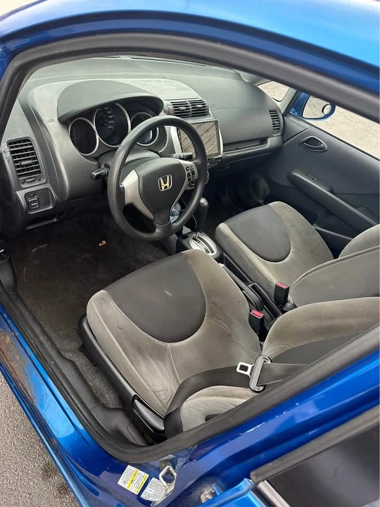 2007 Honda Fit - Image 6 of 8