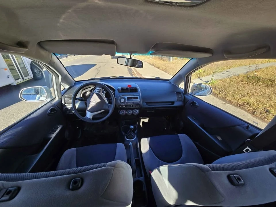 2007 Honda Fit - Image 9 of 12