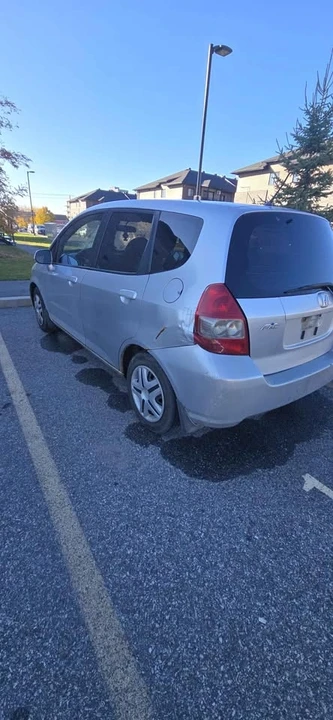 2007 Honda Fit - Image 6 of 10