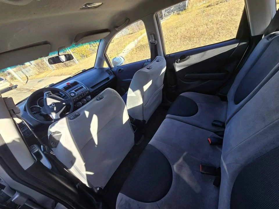 2007 Honda Fit - Image 10 of 12
