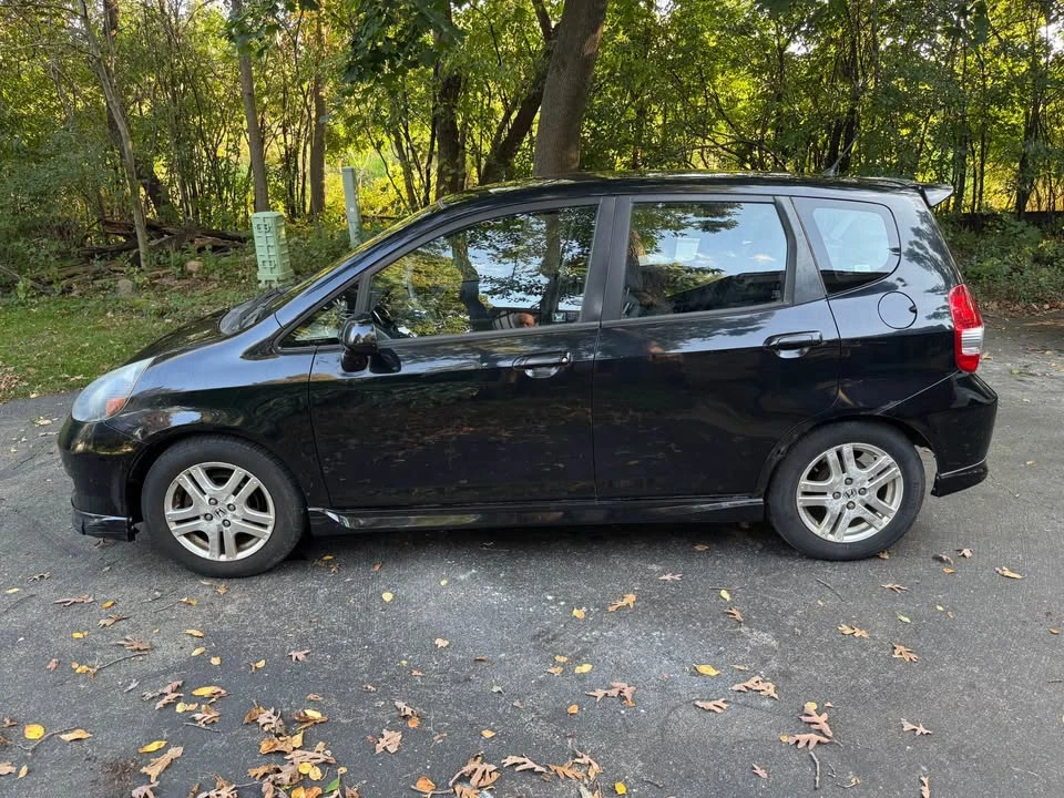 2007 Honda Fit - Image 2 of 20