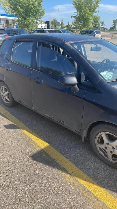2007 Honda Fit - Image 2 of 7