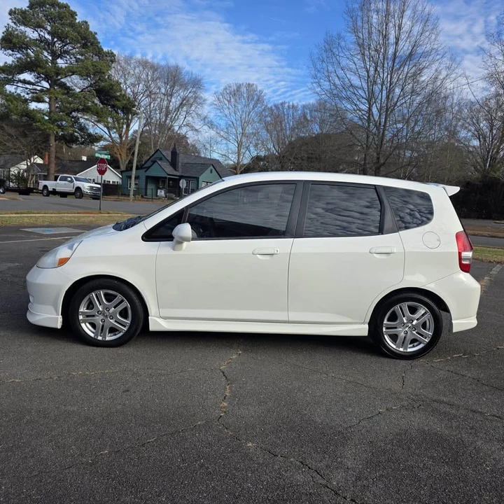 2007 Honda Fit - Image 2 of 19