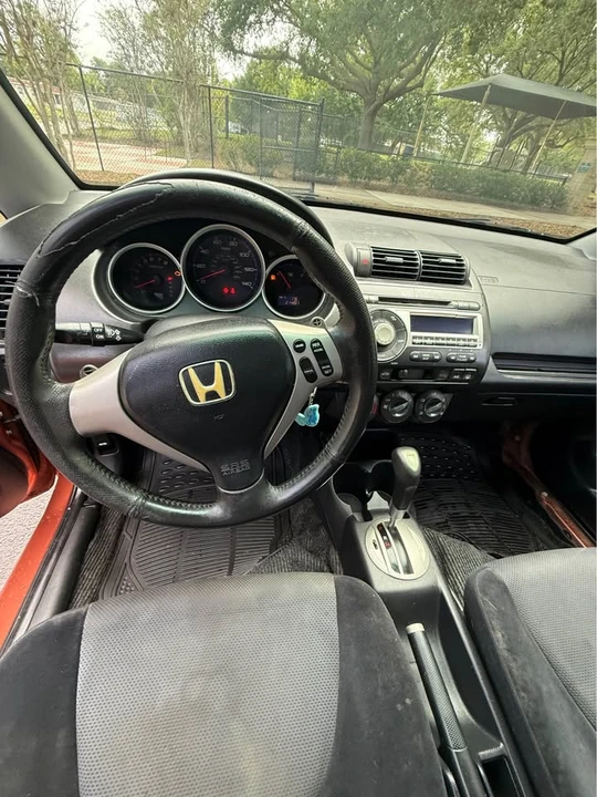 2007 Honda Fit - Image 7 of 8