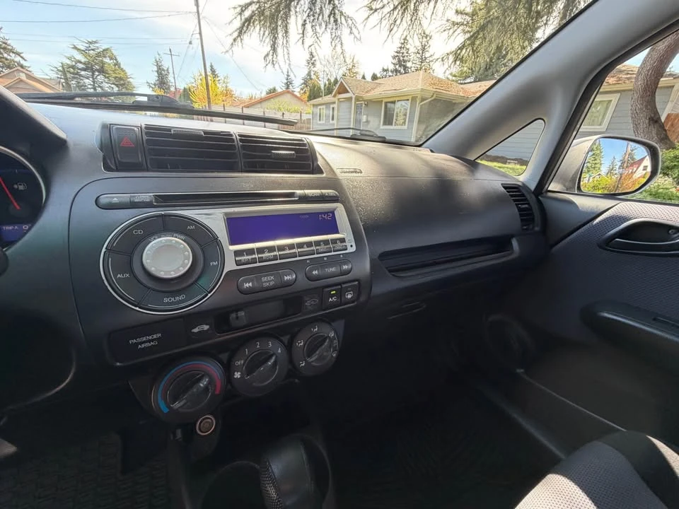 2007 Honda Fit - Image 12 of 17