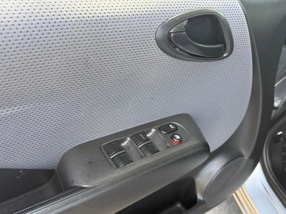 2007 Honda Fit - Image 8 of 17