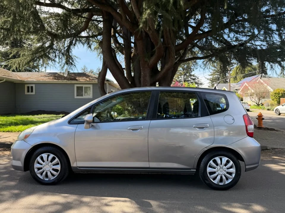 2007 Honda Fit - Image 2 of 17