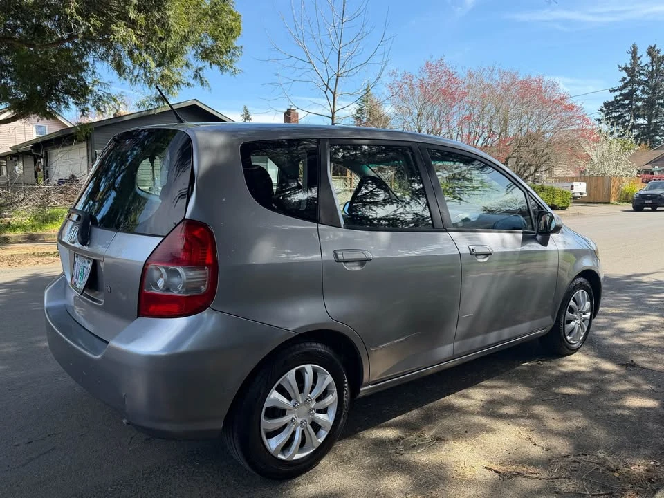 2007 Honda Fit - Image 4 of 17