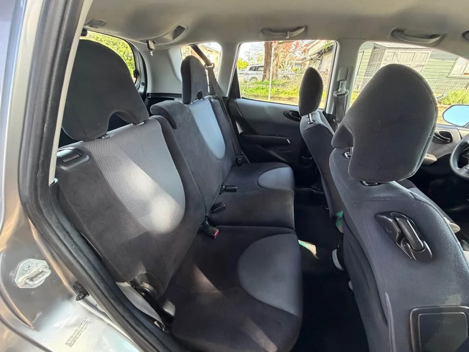 2007 Honda Fit - Image 16 of 17