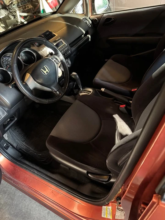 2007 Honda Fit - Image 8 of 9