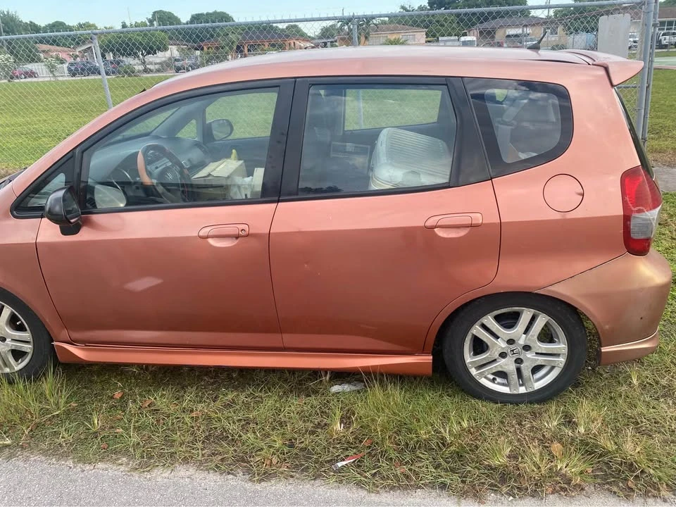 2007 Honda Fit - Image 7 of 7