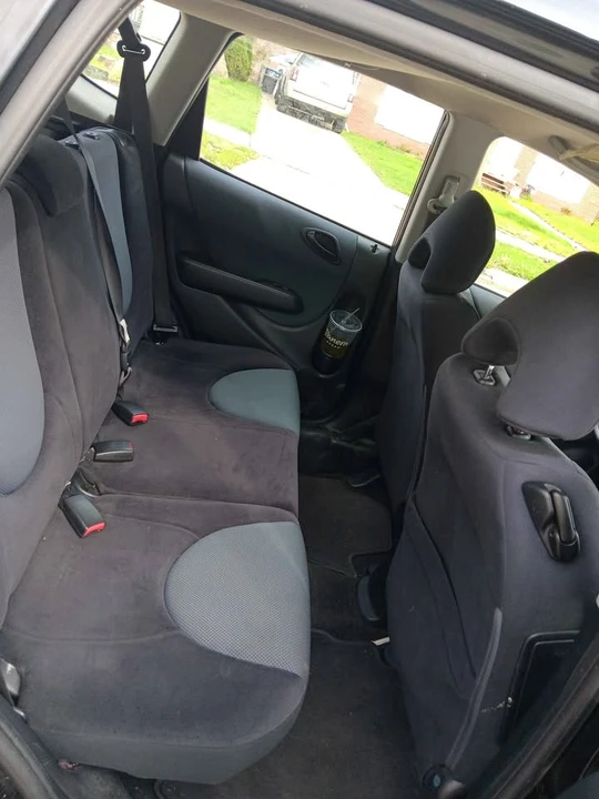 2007 Honda Fit - Image 7 of 10
