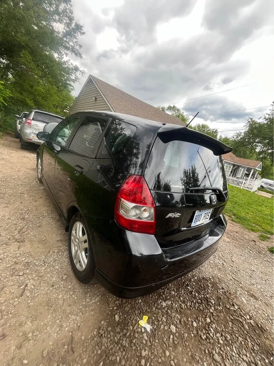 2007 Honda Fit - Image 3 of 10
