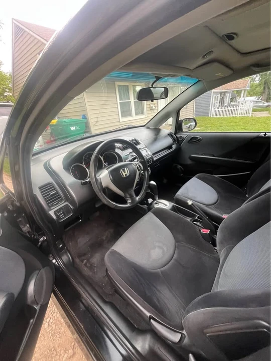 2007 Honda Fit - Image 7 of 10