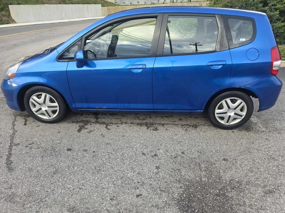 2007 Honda Fit - Image 2 of 15