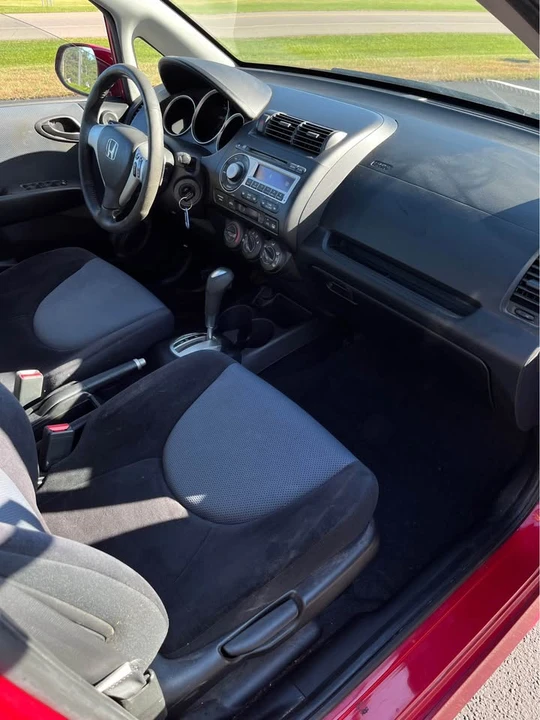2007 Honda Fit - Image 8 of 11