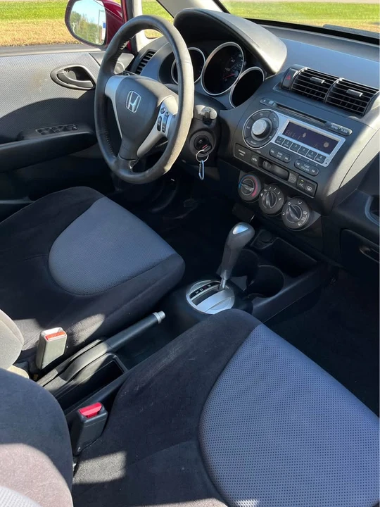 2007 Honda Fit - Image 9 of 11