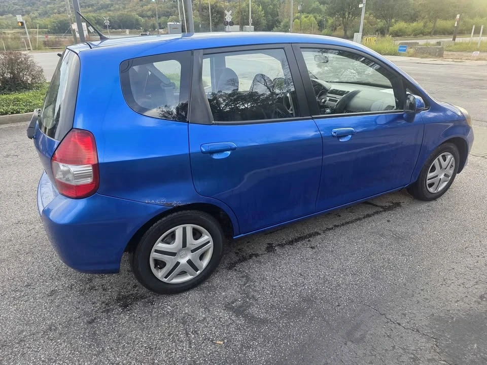 2007 Honda Fit - Image 11 of 15
