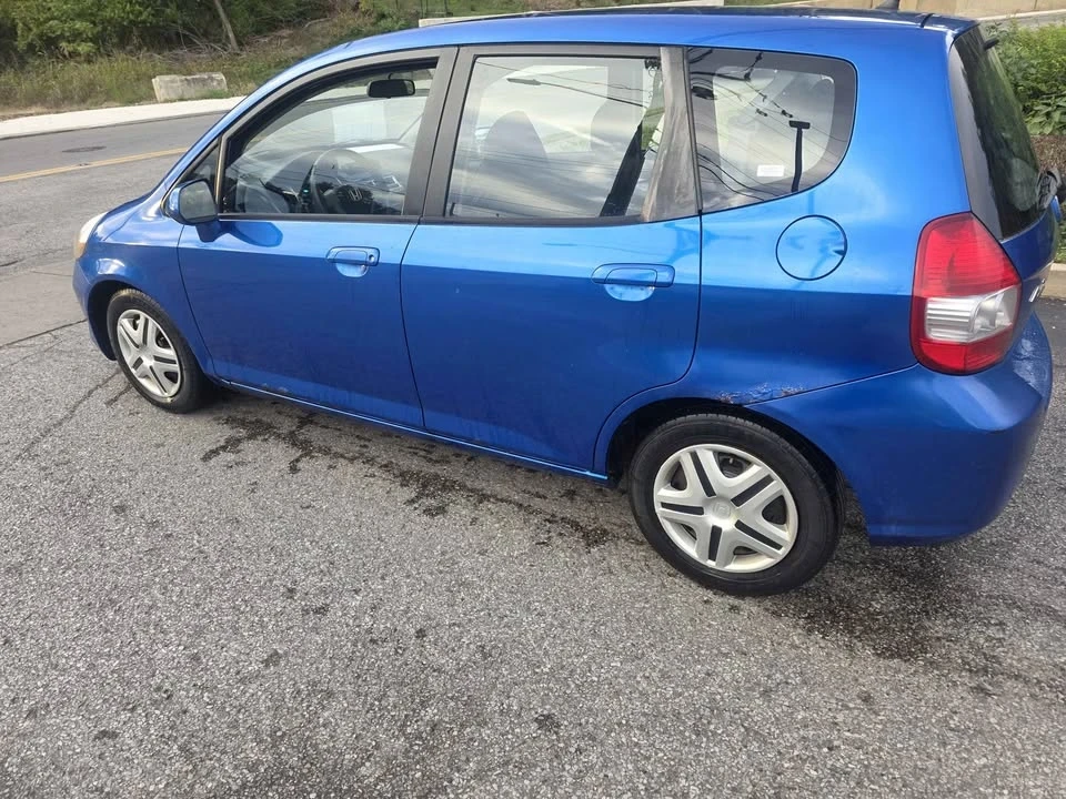 2007 Honda Fit - Image 4 of 15