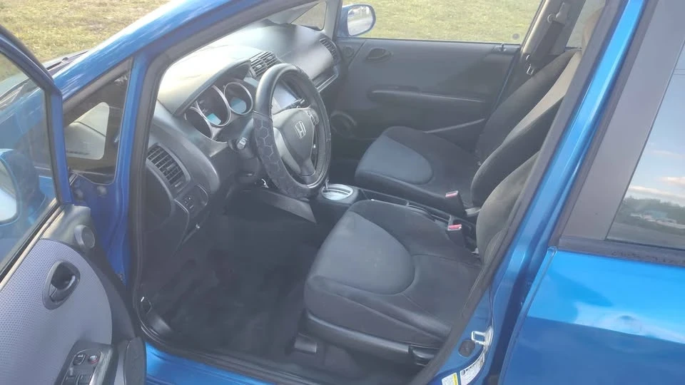 2007 Honda Fit - Image 7 of 8