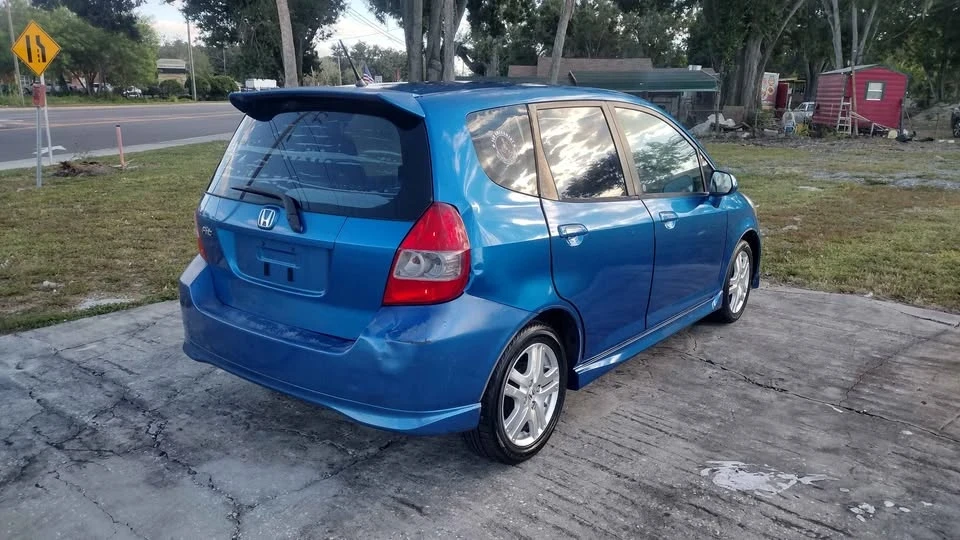 2007 Honda Fit - Image 5 of 8