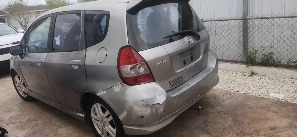 2007 Honda Fit - Image 4 of 8