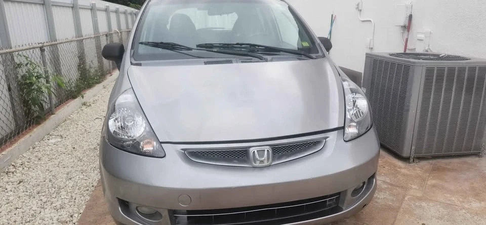 2007 Honda Fit - Image 2 of 8